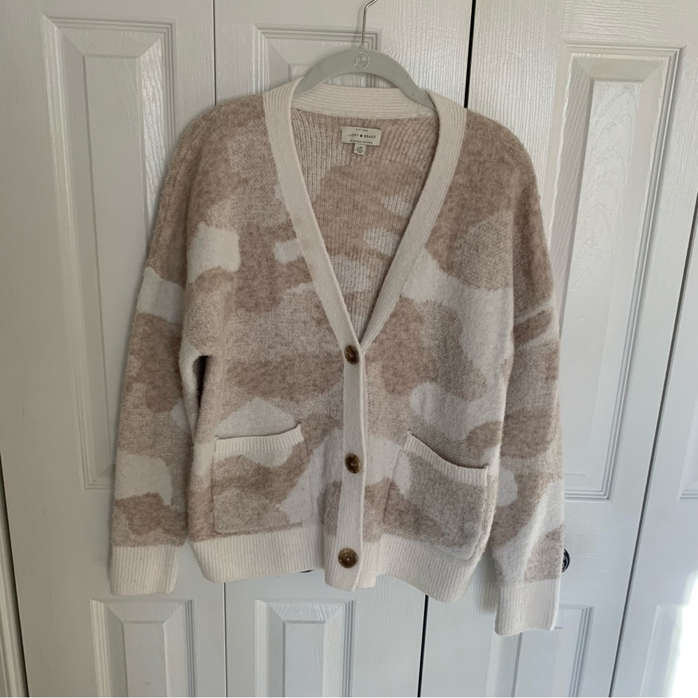 Lucky Brand button front camouflage print cardigan Sz Large